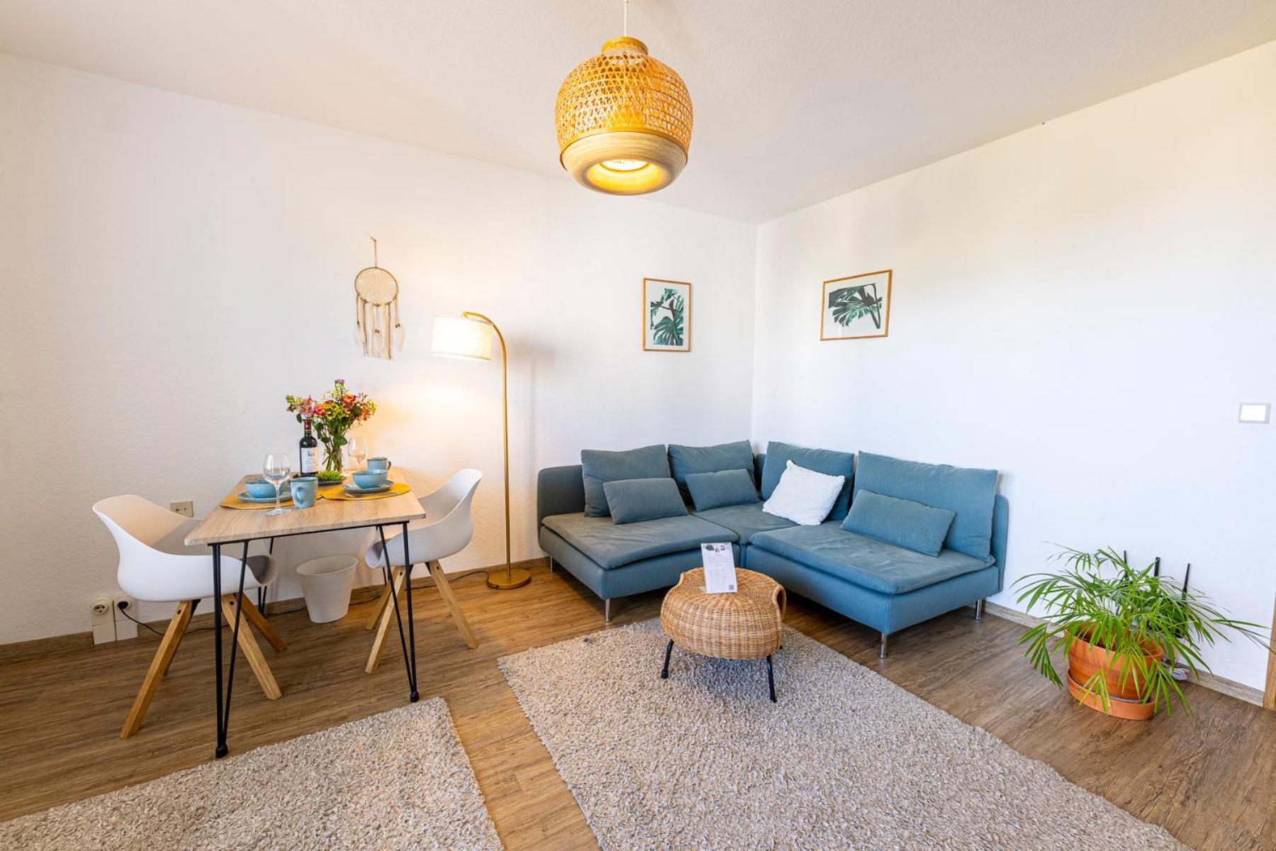 Modernes 2-Zimmer-Apartment Mit Balkon Und Netflix イェーナ エクステリア 写真