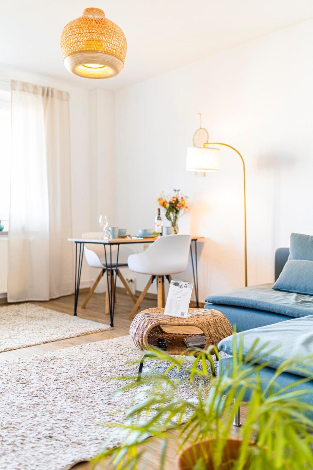 Modernes 2-Zimmer-Apartment Mit Balkon Und Netflix イェーナ エクステリア 写真